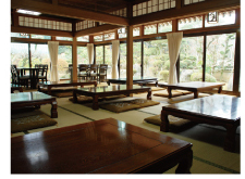 合馬茶屋/座敷